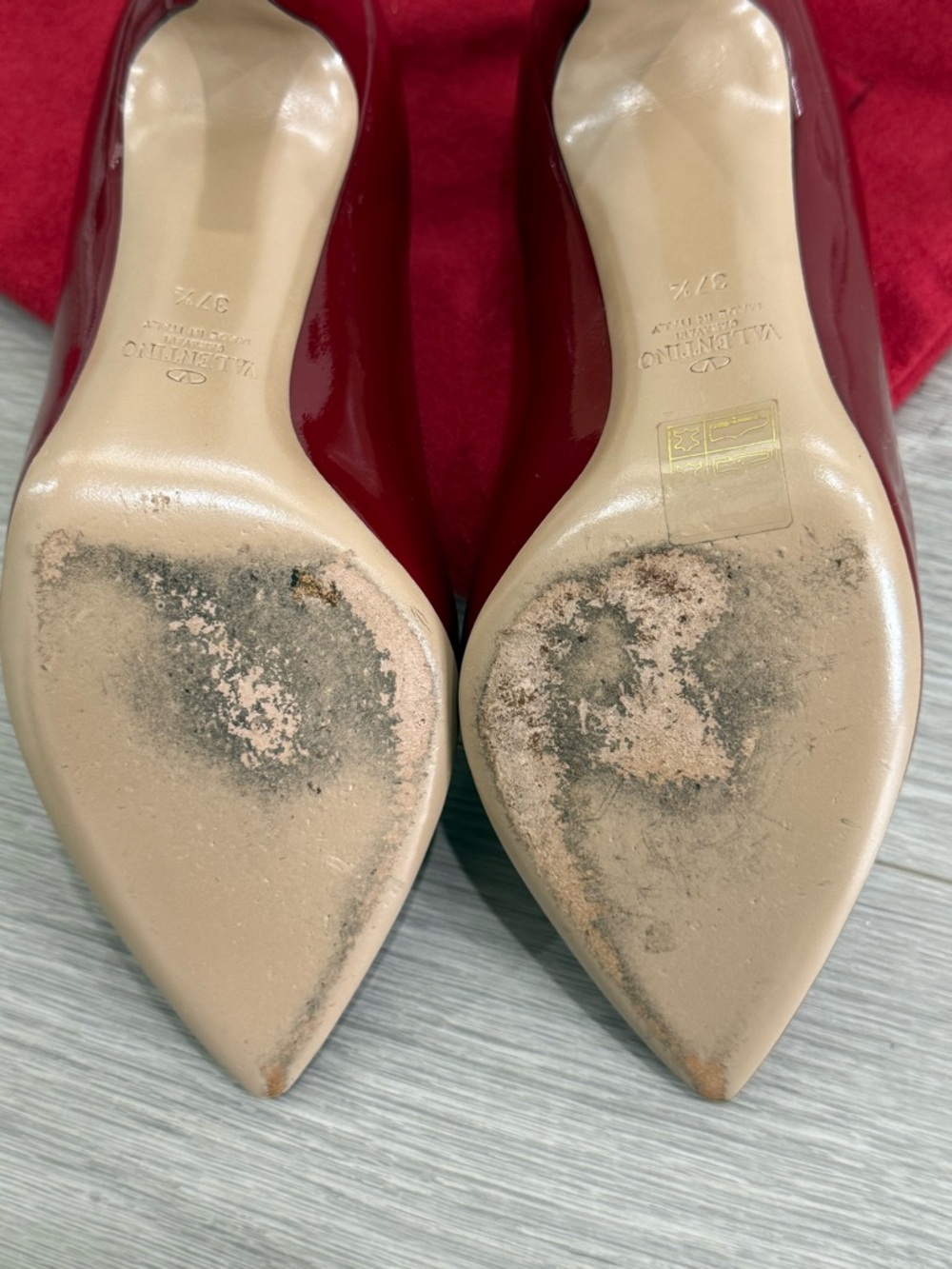 Valentino Garavani Red Patent Leather Rockstud Pointed Toe Pumps - Picture 6 of 7